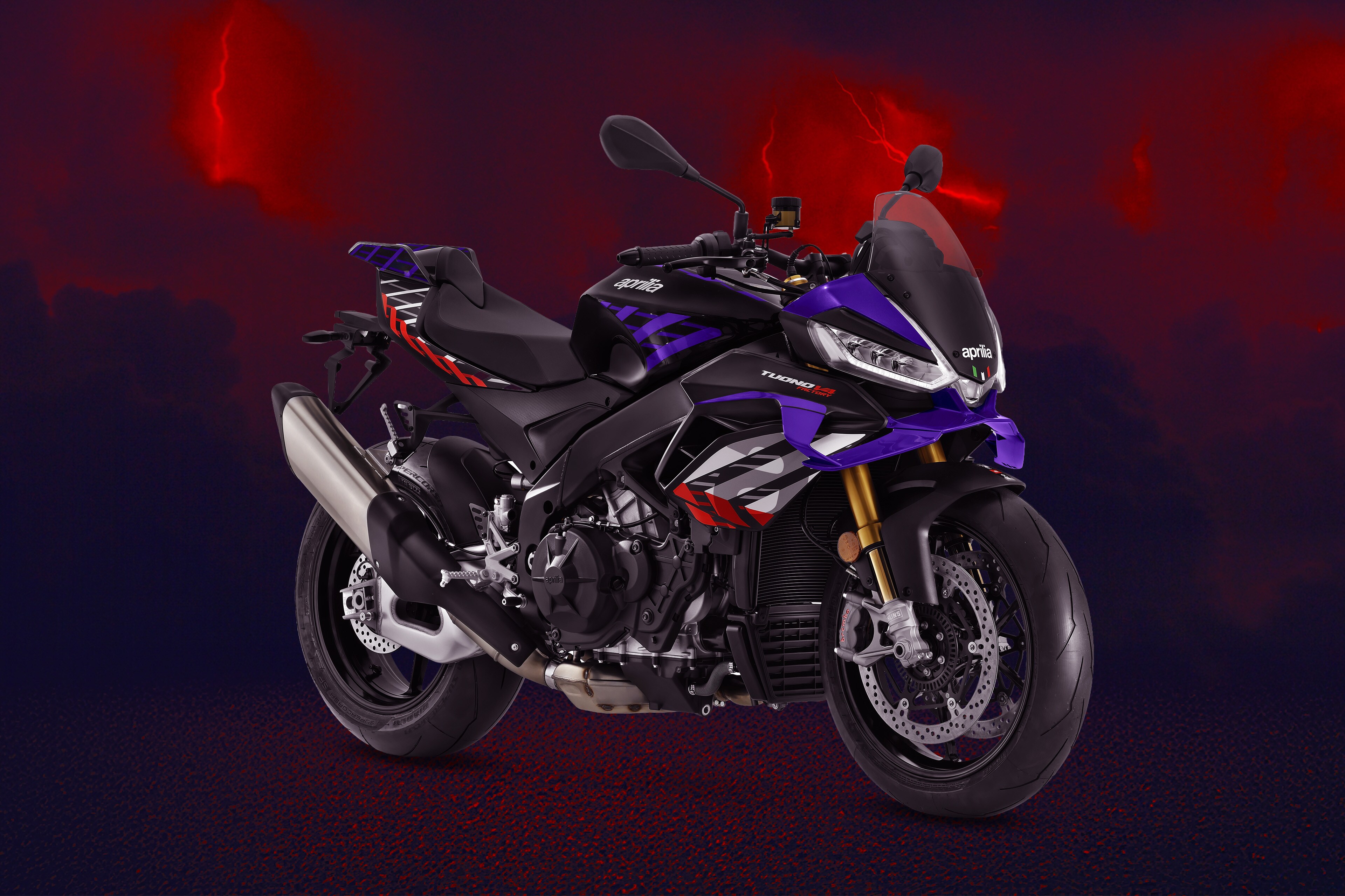 Aprilia Tuono V4 Factory 1100: pret, culori, consum